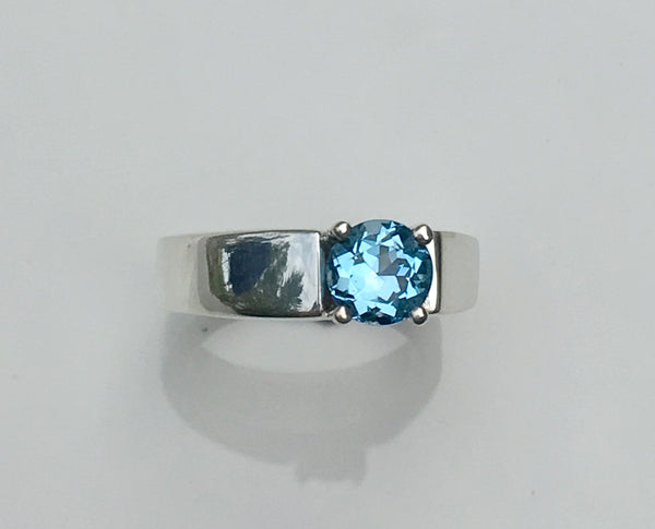 Step Up - Blue Topaz & Sterling silver ring