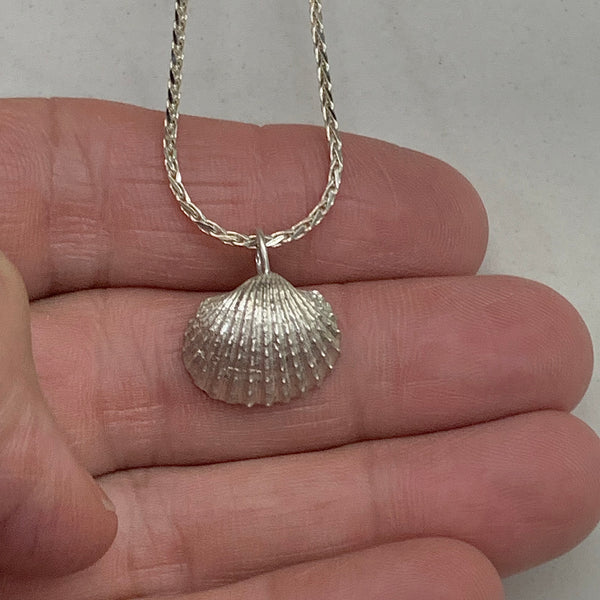 She sells sea shells - shell necklace