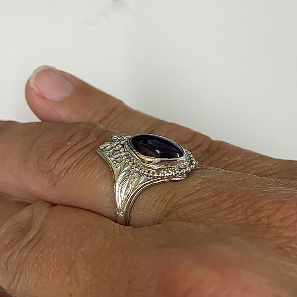 Radiance - Sterling silver and amethyst ring