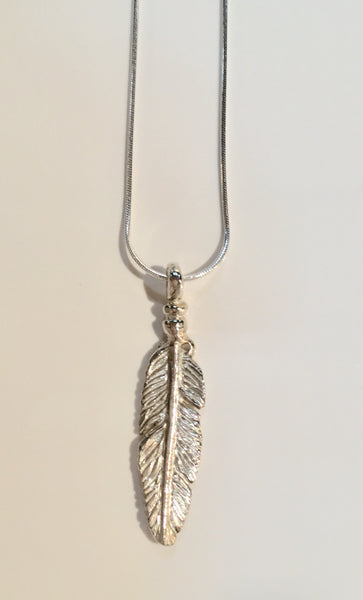 Lift - Feather necklace