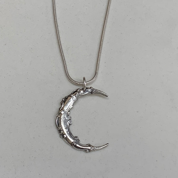 Moon Dance - necklace in Sterling silver