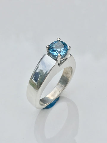 Step Up - Blue Topaz & Sterling silver ring